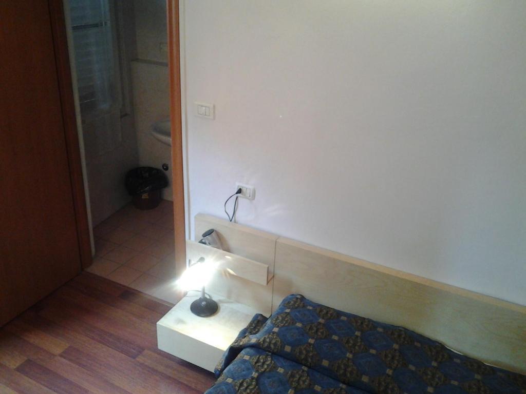 Hotel Perla Bologna Værelse billede